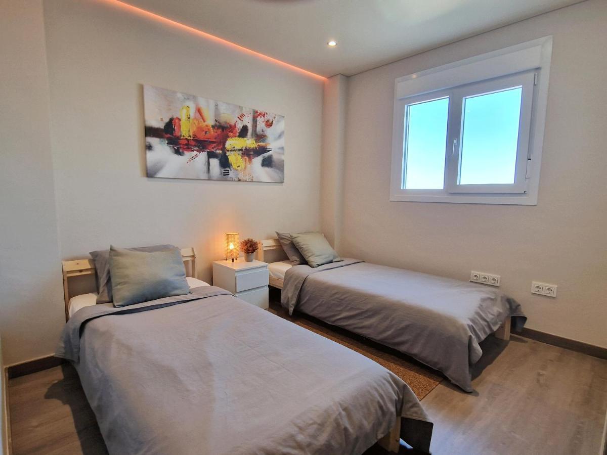 Emerald Apartment - Spacious Modern 2 Bedroom Benalmádena Eksteriør billede